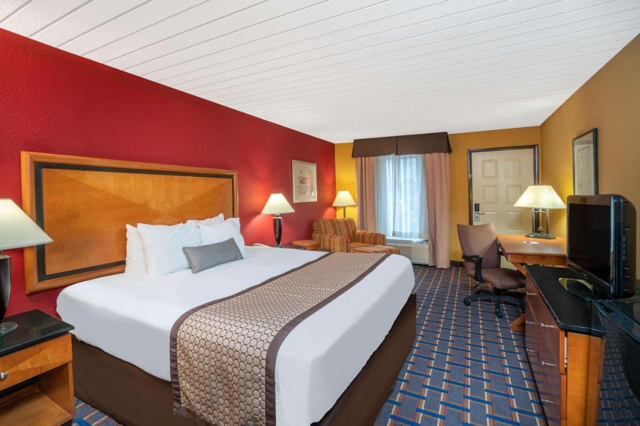 Baymont By Wyndham Knoxville I-75 Exterior foto